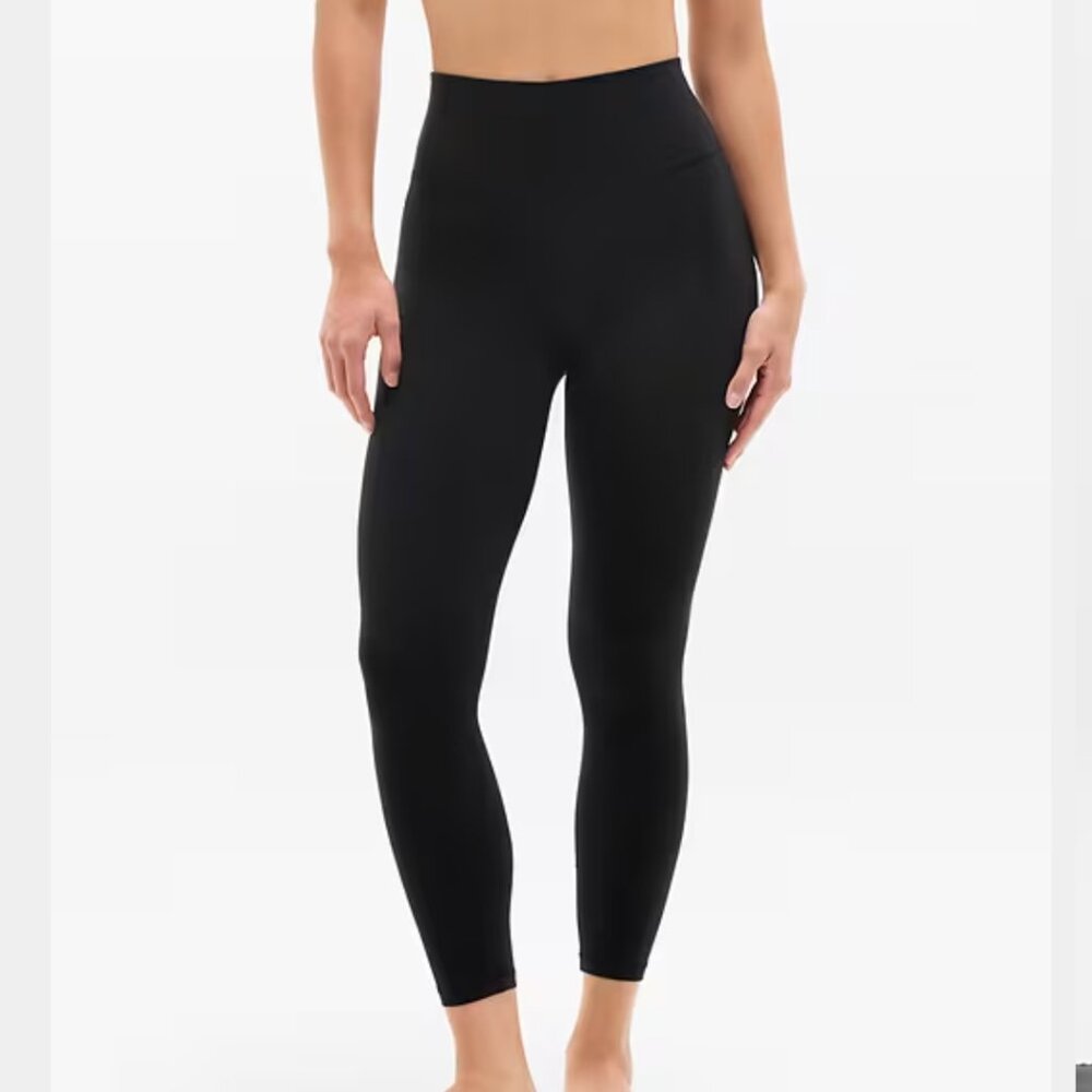 NWT Athleta Transcend Stash 7/8 Legging